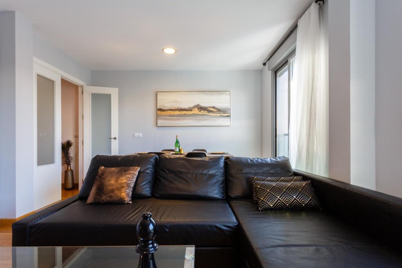 Elegante Piso En Pleno Centro De Jerez Apartment เฮเรซ เด ลาฟรอนเตรา ภายนอก รูปภาพ